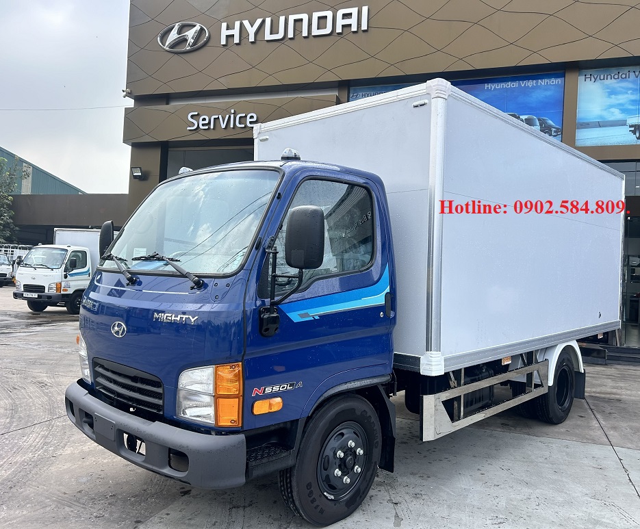 Hyundai thùng kín tải 2,5 tấn